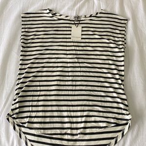 Green Envelope Brand Womens Top